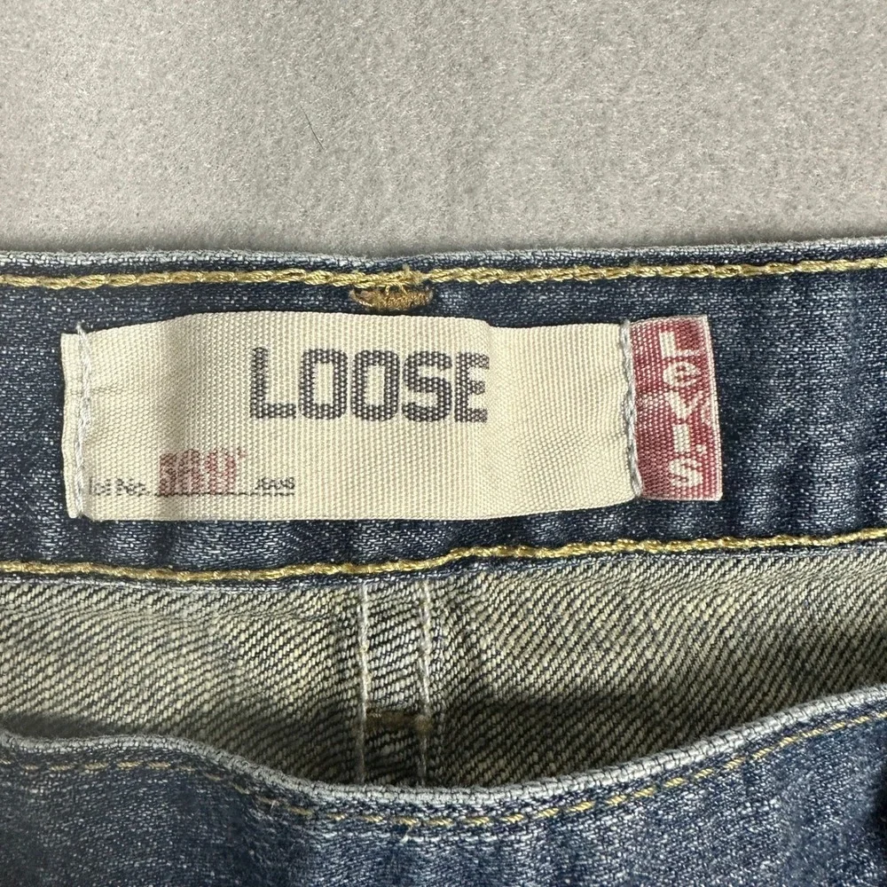 Levis 569 Shorts Mens Size W44 Loose Fit  Blue Denim  Medium Wash Baggy Jorts